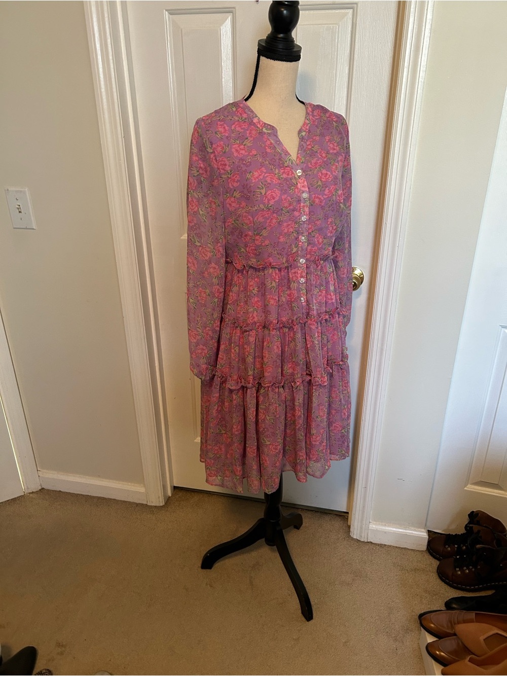 Ivy City Co Lydia Midi Tiered Dress in Pink Floral - Picture 6 of 14